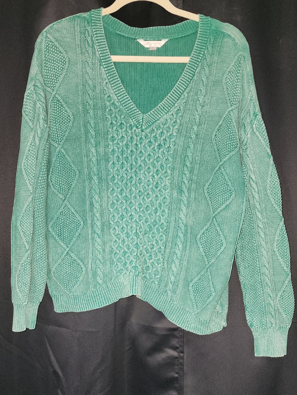 No Boundaries Cable Knit V-Neck Sweater